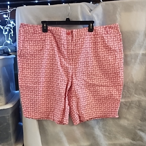 Talbots Pink Patterned Women's Shorts - Picture 1 of 3